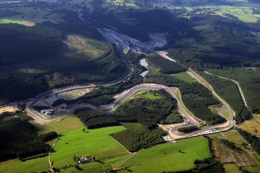 Hotel Francorchamps Pitlane Lodge Esterno foto